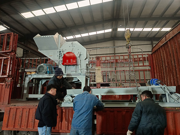 800型易拉罐破碎機發往河南